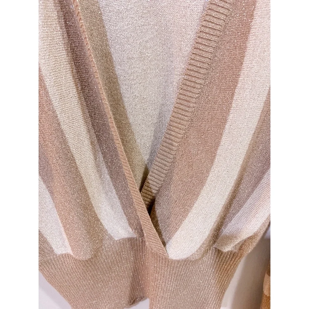 BCBGMaxazria Beautiful Vertical Stripe Top - Picture 6 of 7